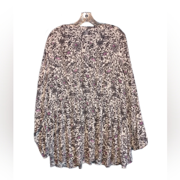 🔴 SALE NWOT Torrid Floral Long Sleeve Tunic - Picture 2 of 7